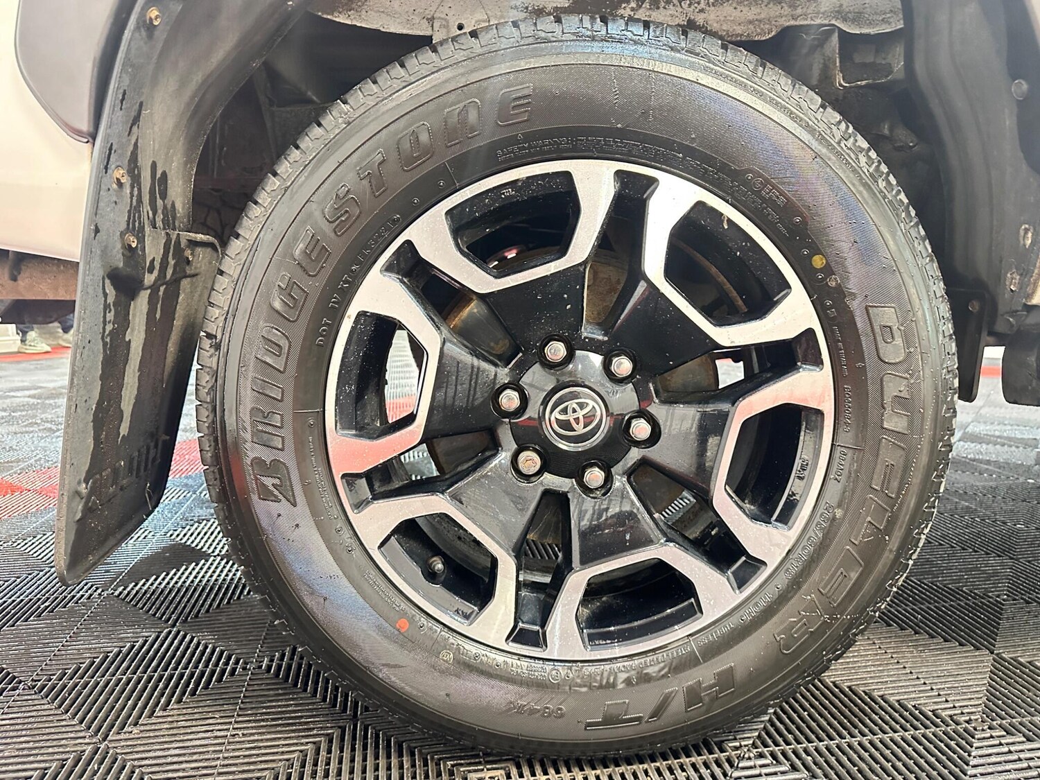 Used Toyota Hilux 2023 for sale - 77426174: Photo 48