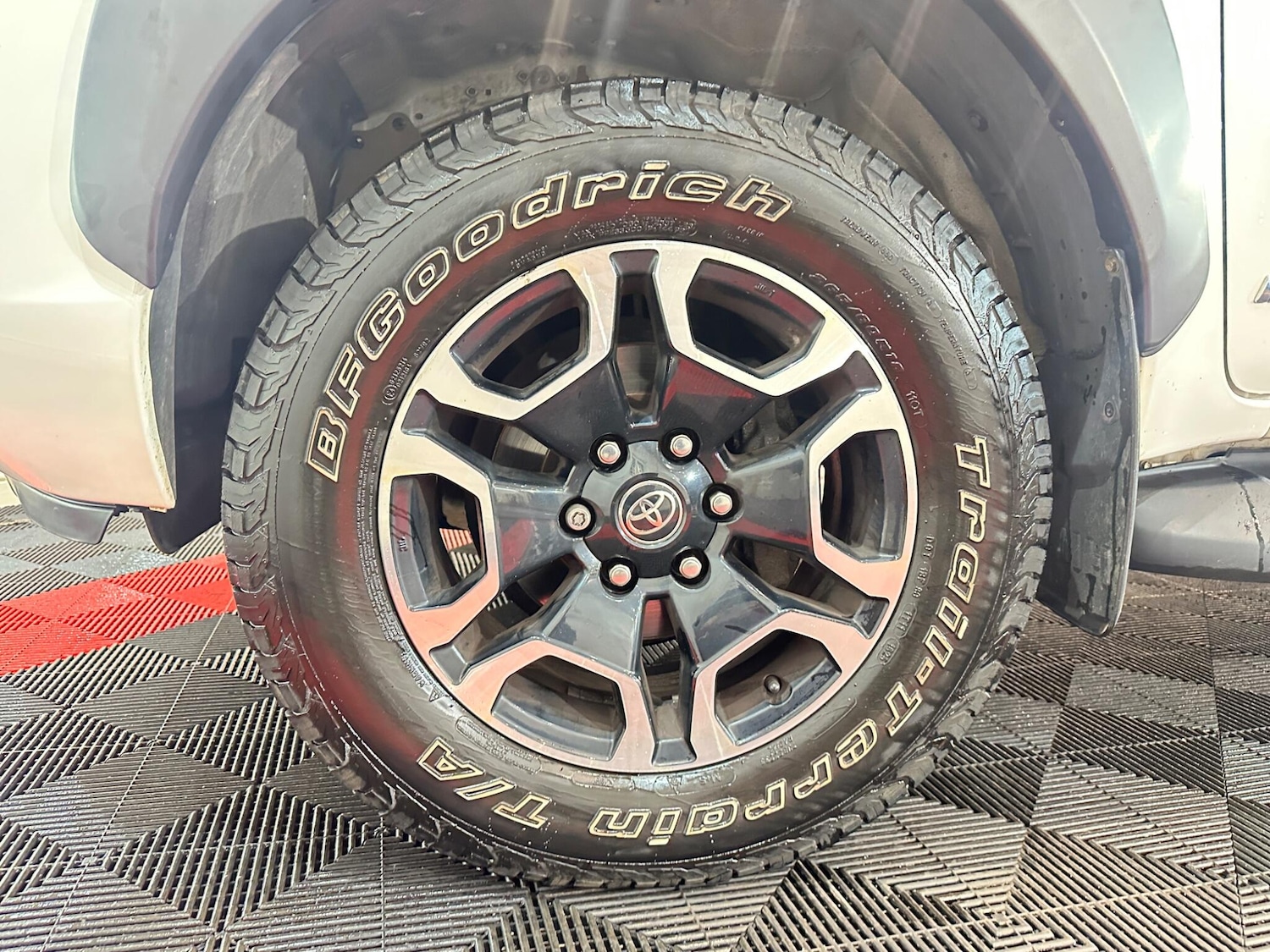 Used Toyota Hilux 2023 for sale - 77426174: Photo 49