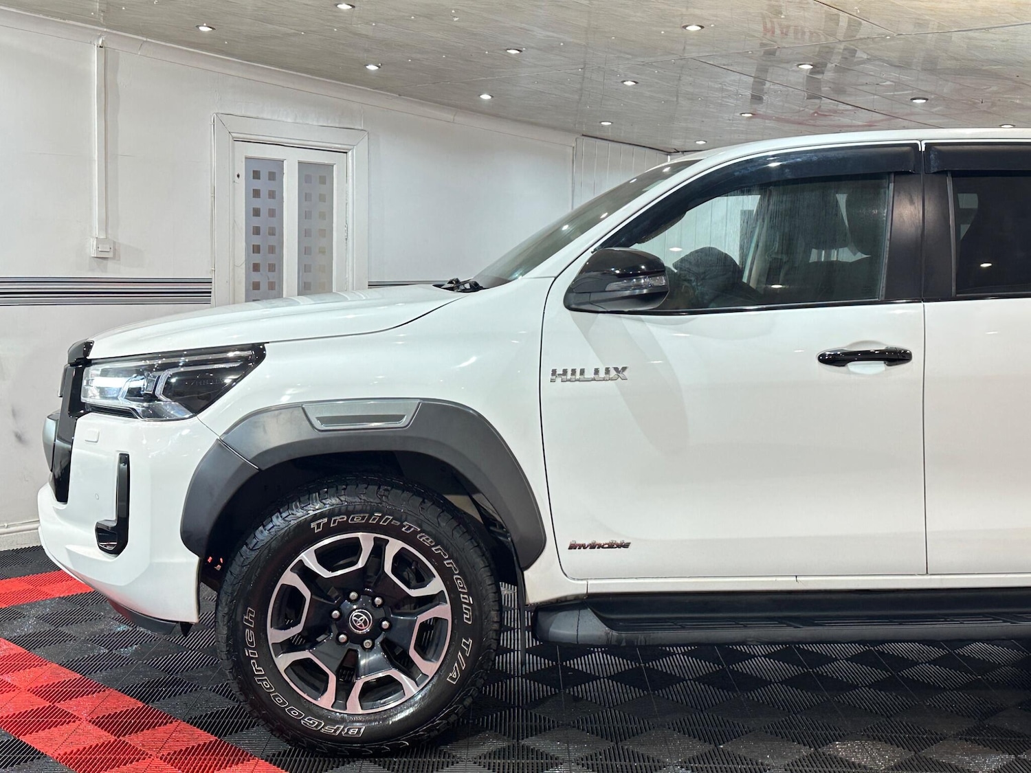 Used Toyota Hilux 2023 for sale - 77426174: Photo 56