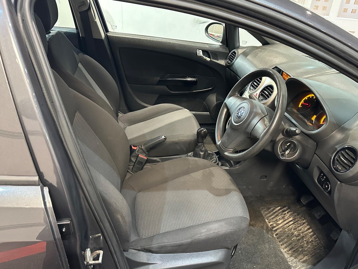 Used Vauxhall Corsa 2010 for sale - 76377558: Photo 16