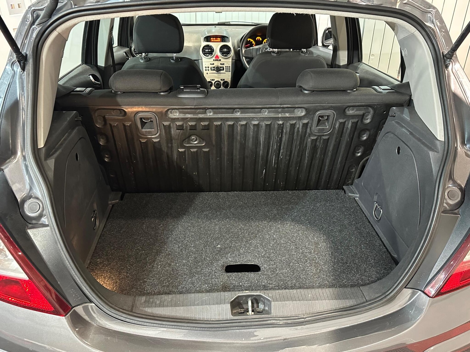 Used Vauxhall Corsa 2010 for sale - 76377558: Photo 18