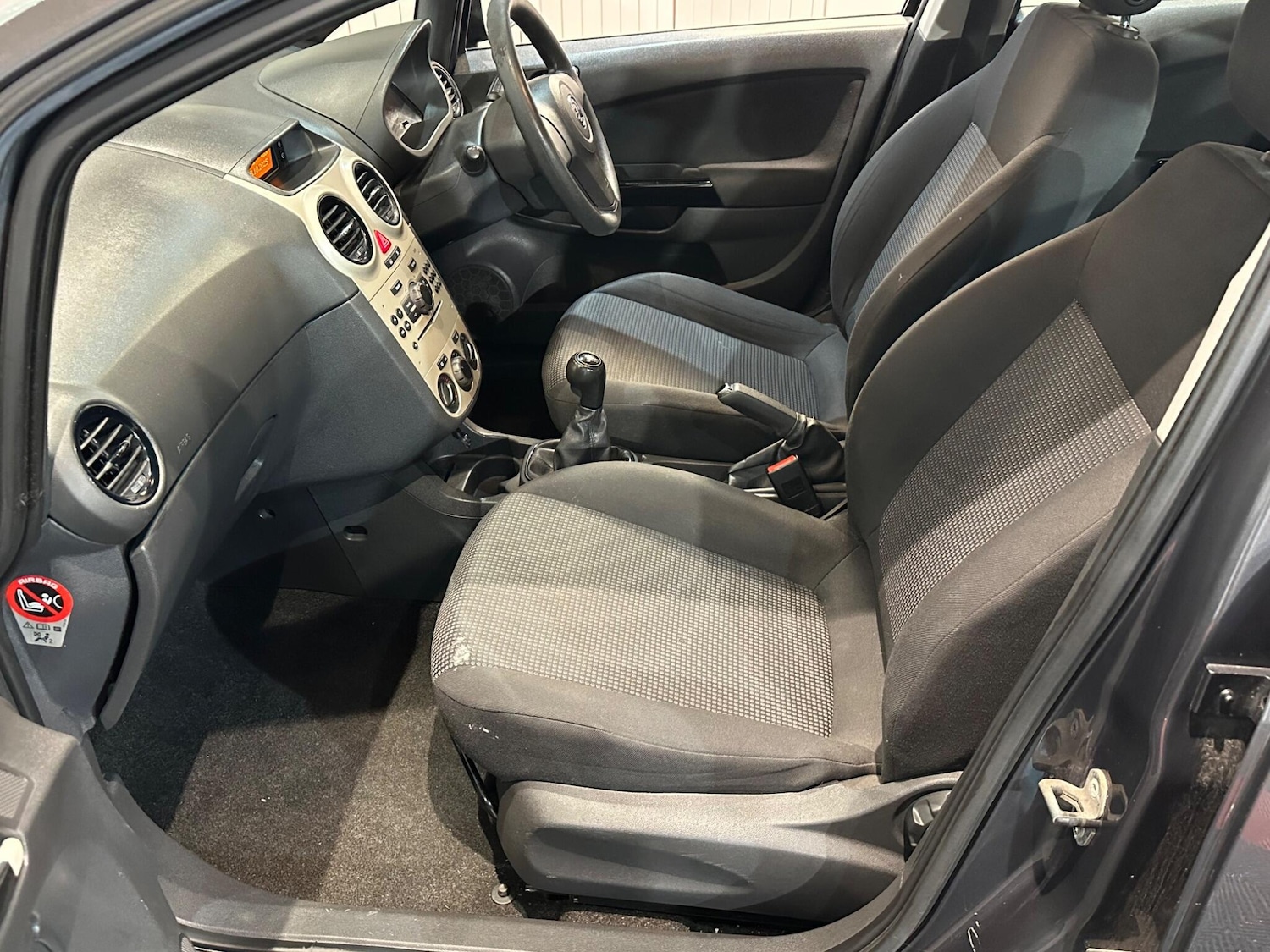 Used Vauxhall Corsa 2010 for sale - 76377558: Photo 20