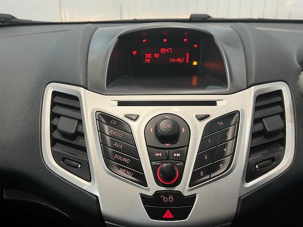 Used Ford Fiesta 2012 for sale - 76095187: Photo 20