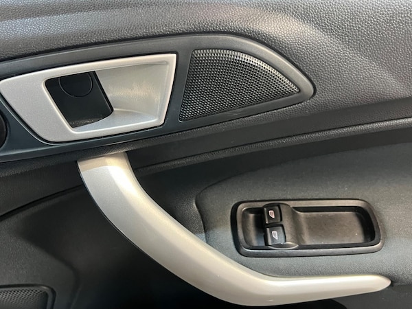 Used Ford Fiesta 2012 for sale - 76095187: Photo 25