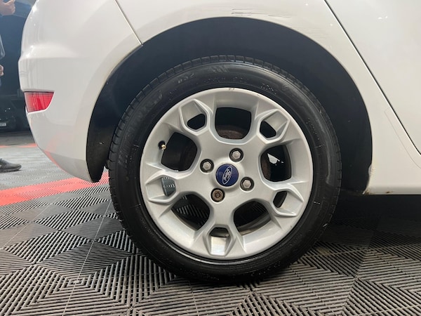 Used Ford Fiesta 2012 for sale - 76095187: Photo 37