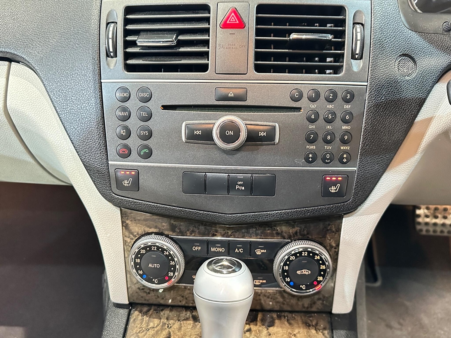 Used Mercedes-Benz C Class 2010 for sale - 77425749: Photo 35