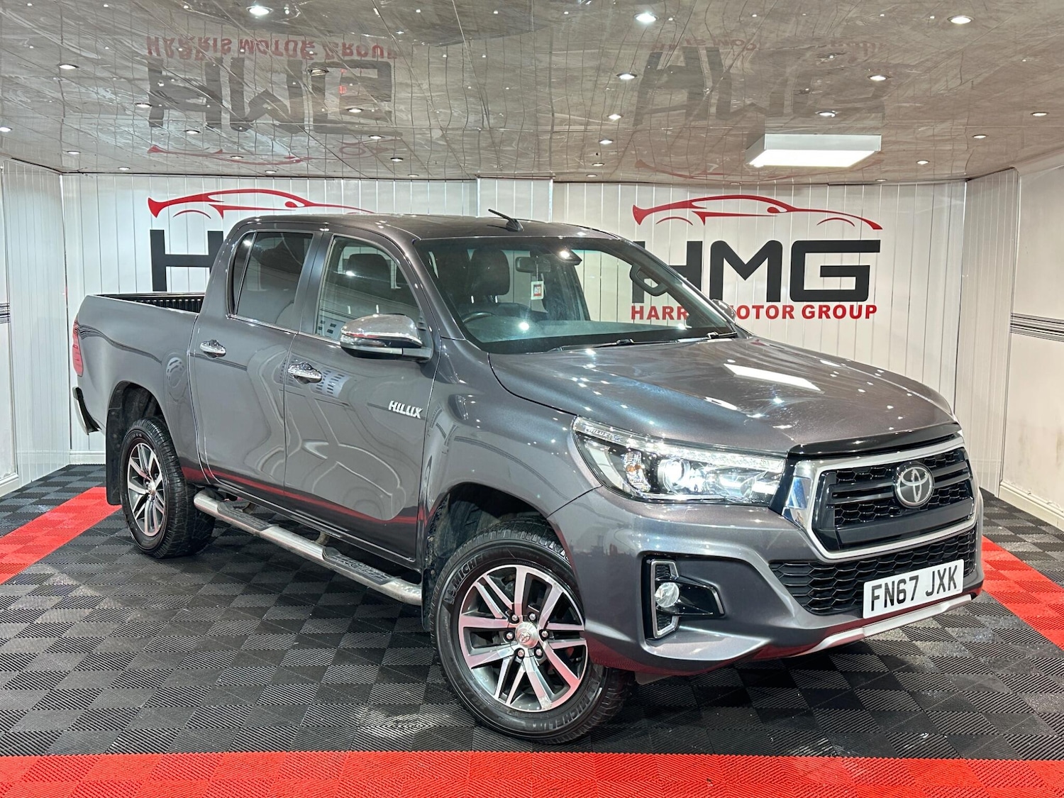 Used Toyota Hilux 2017 for sale - 76942603: Photo 1