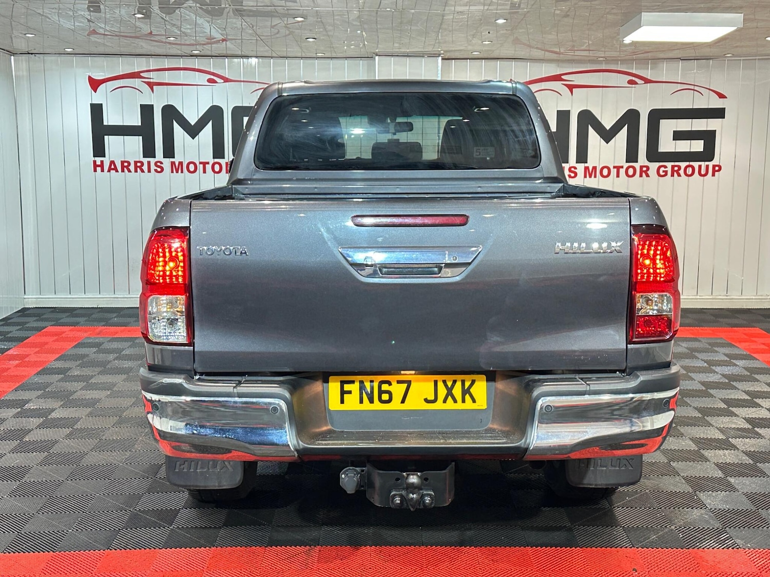 Used Toyota Hilux 2017 for sale - 76942603: Photo 13