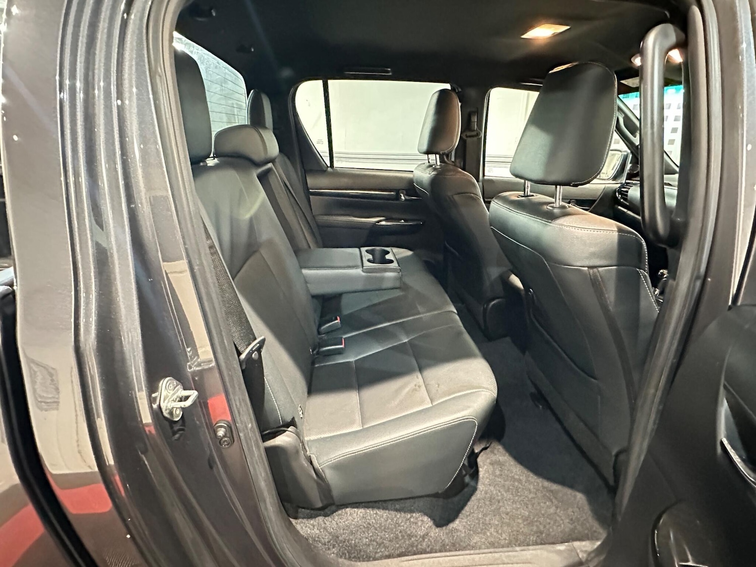 Used Toyota Hilux 2017 for sale - 76942603: Photo 20