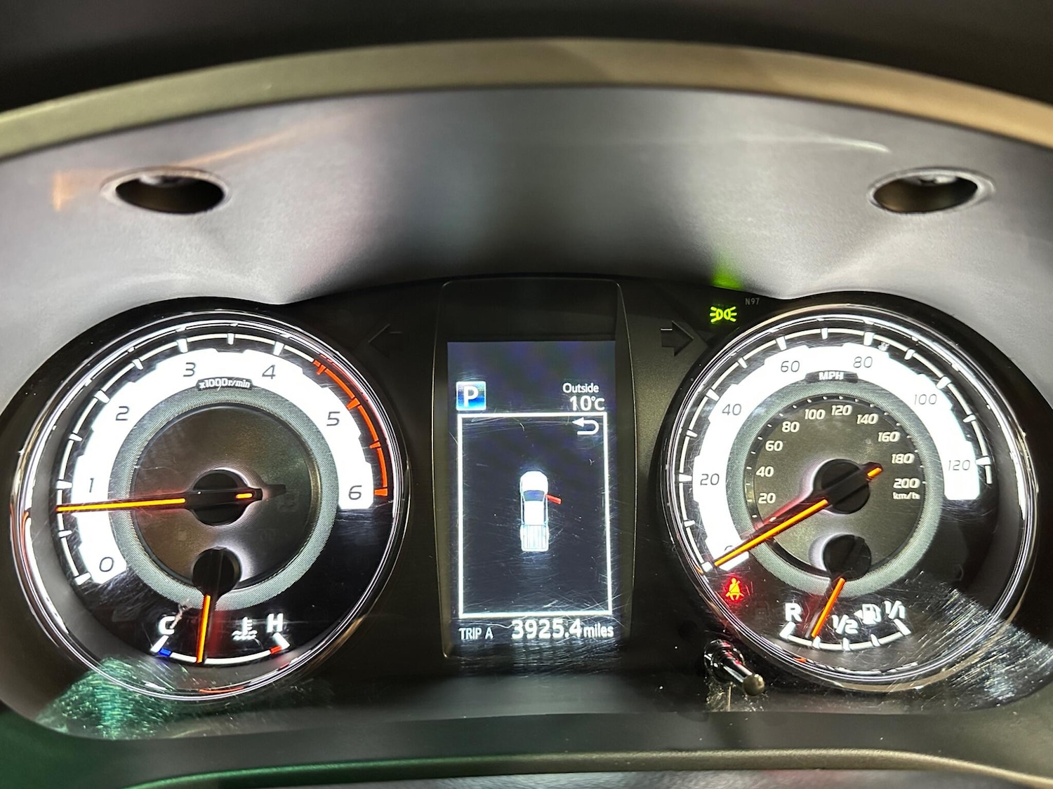 Used Toyota Hilux 2017 for sale - 76942603: Photo 30