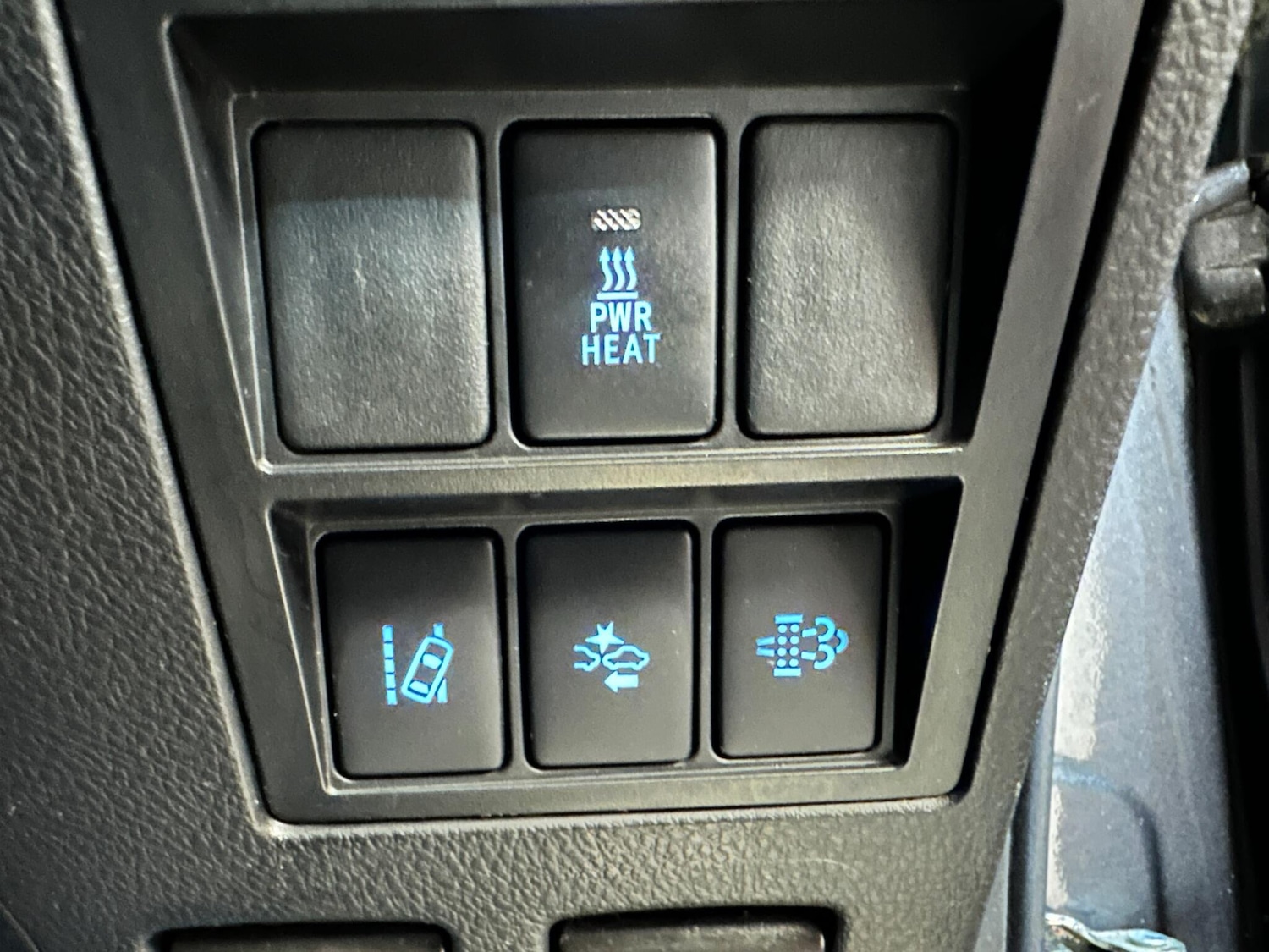 Used Toyota Hilux 2017 for sale - 76942603: Photo 36