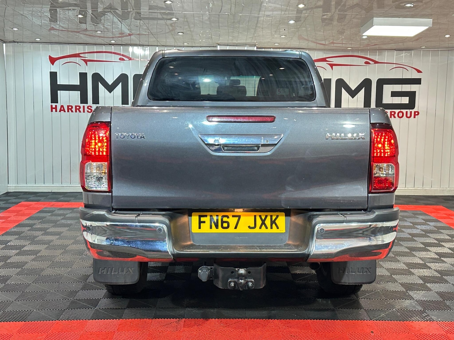 Used Toyota Hilux 2017 for sale - 76942603: Photo 46