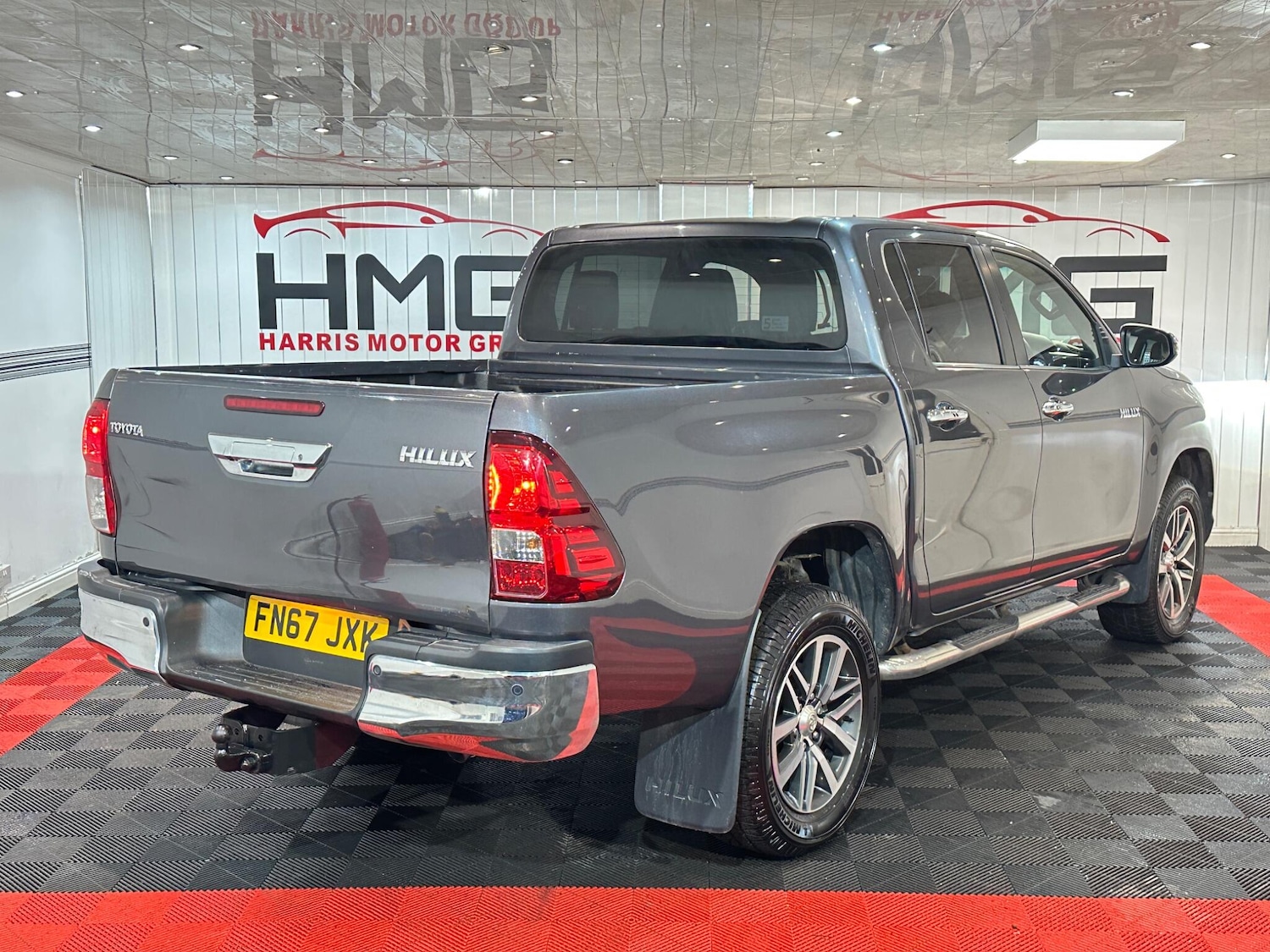 Used Toyota Hilux 2017 for sale - 76942603: Photo 47