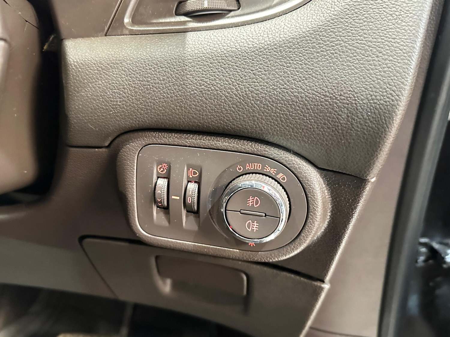 Used Vauxhall Zafira 2014 for sale - 76992220: Photo 36