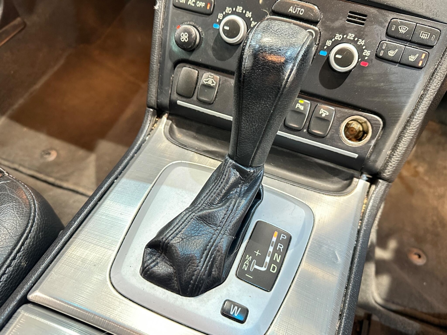 Used Volvo XC90 2011 for sale - 77175781: Photo 34