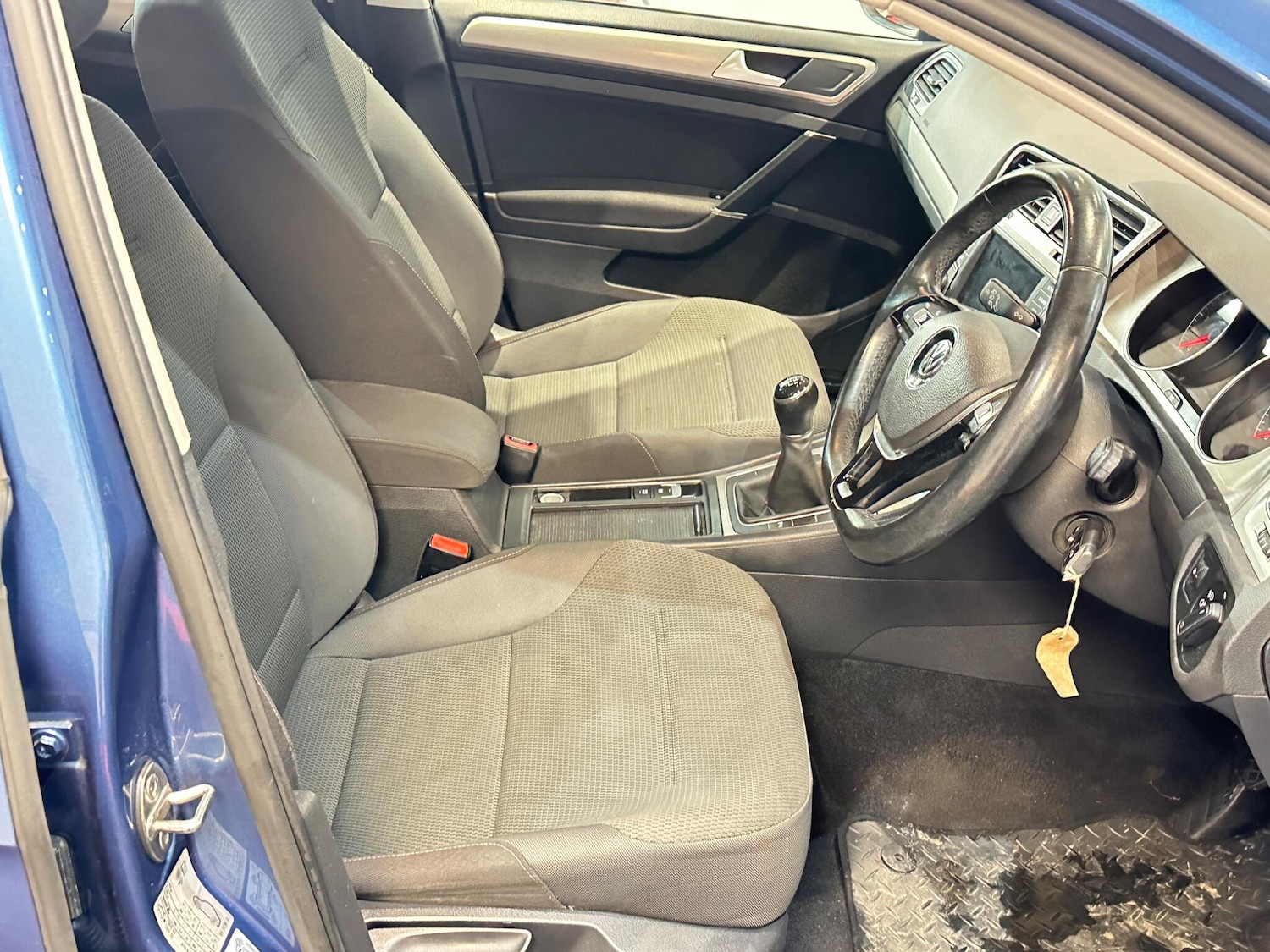 Used Volkswagen Golf 2015 for sale - 76942702: Photo 20