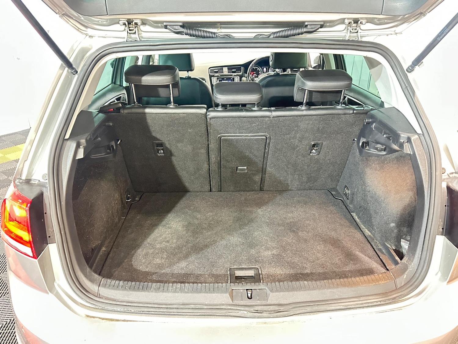 Used Volkswagen Golf 2013 for sale - 77102043: Photo 23