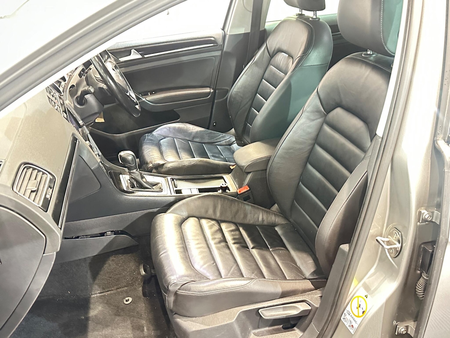 Used Volkswagen Golf 2013 for sale - 77102043: Photo 26