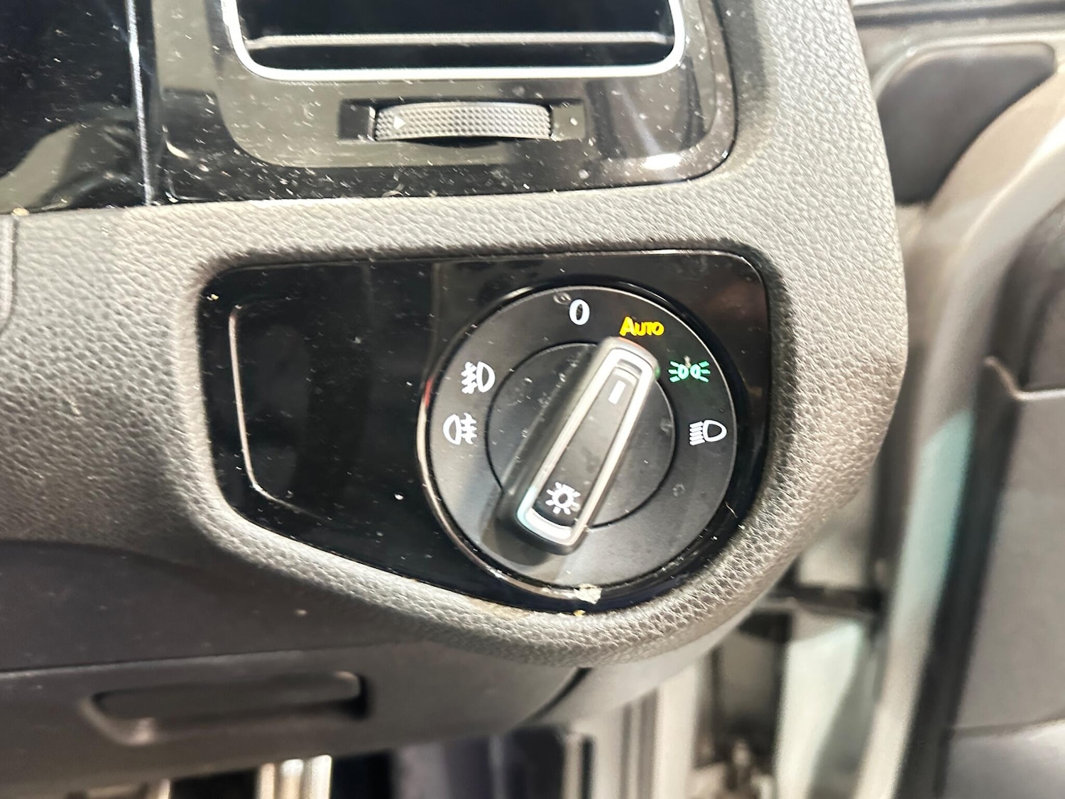 Used Volkswagen Golf 2013 for sale - 77102043: Photo 40