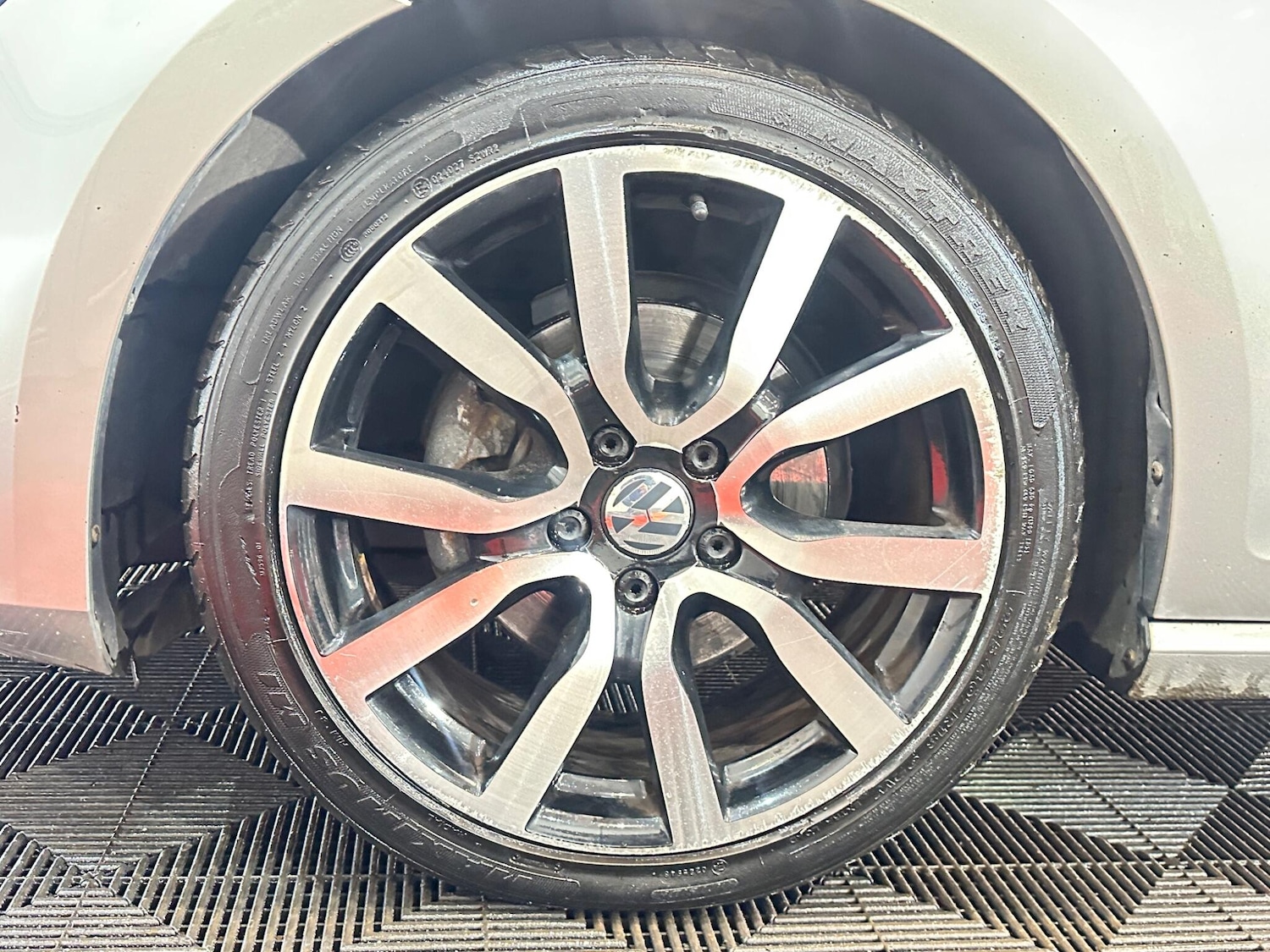 Used Volkswagen Golf 2013 for sale - 77102043: Photo 44