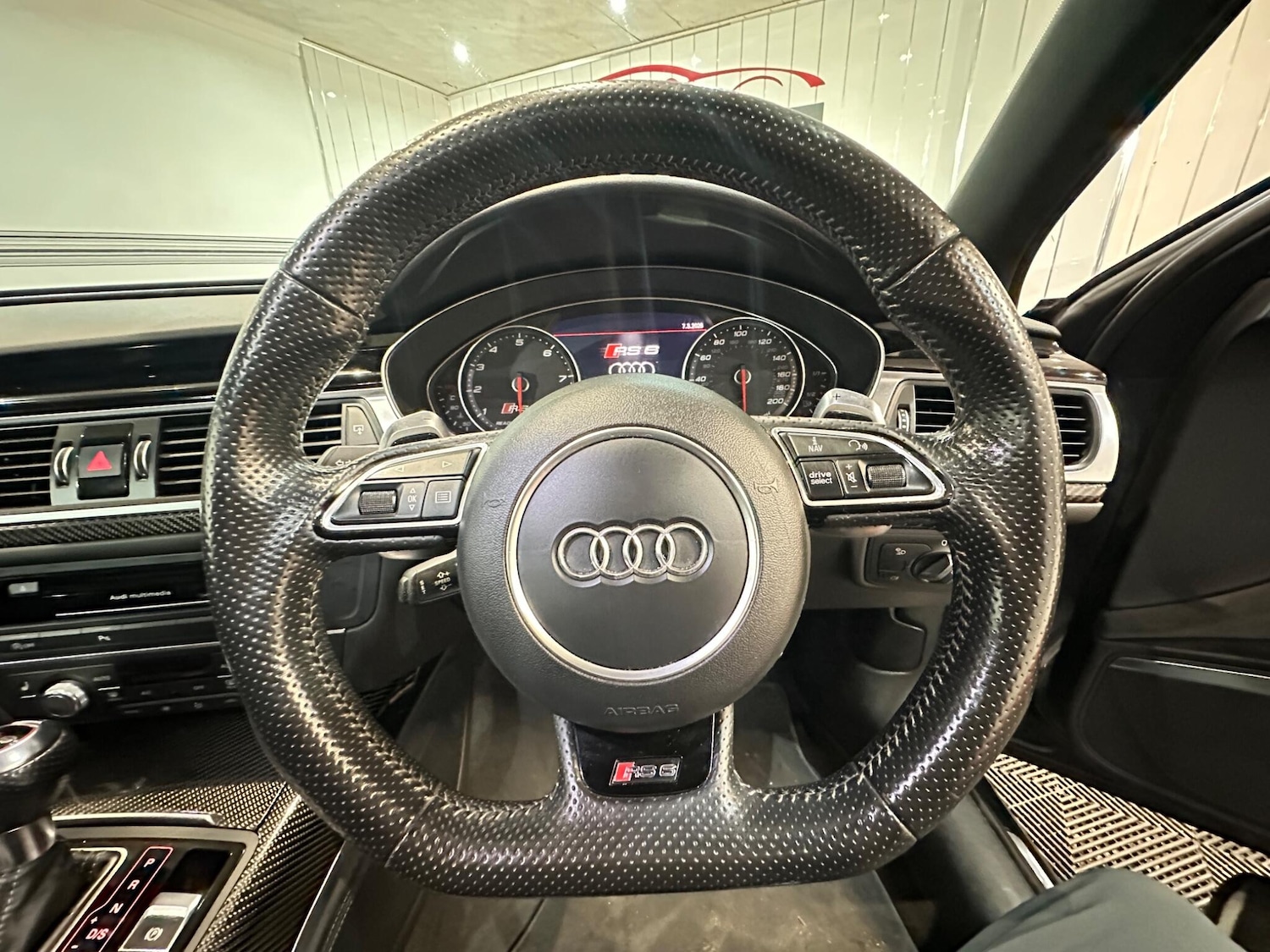 Used Audi RS6 2016 for sale - 77908735: Photo 25