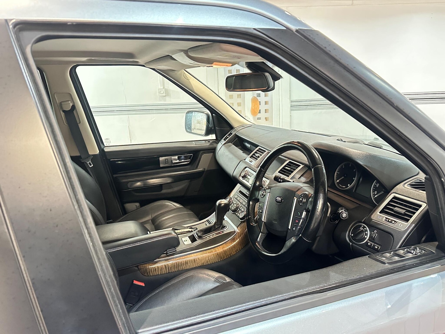 Used Land Rover Range Rover Sport 2011 for sale - 76942673: Photo 17