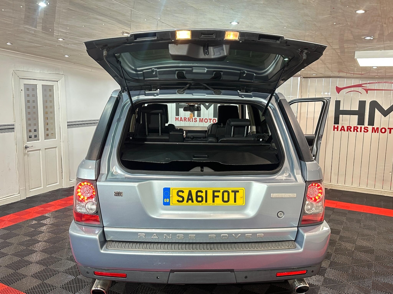 Used Land Rover Range Rover Sport 2011 for sale - 76942673: Photo 24