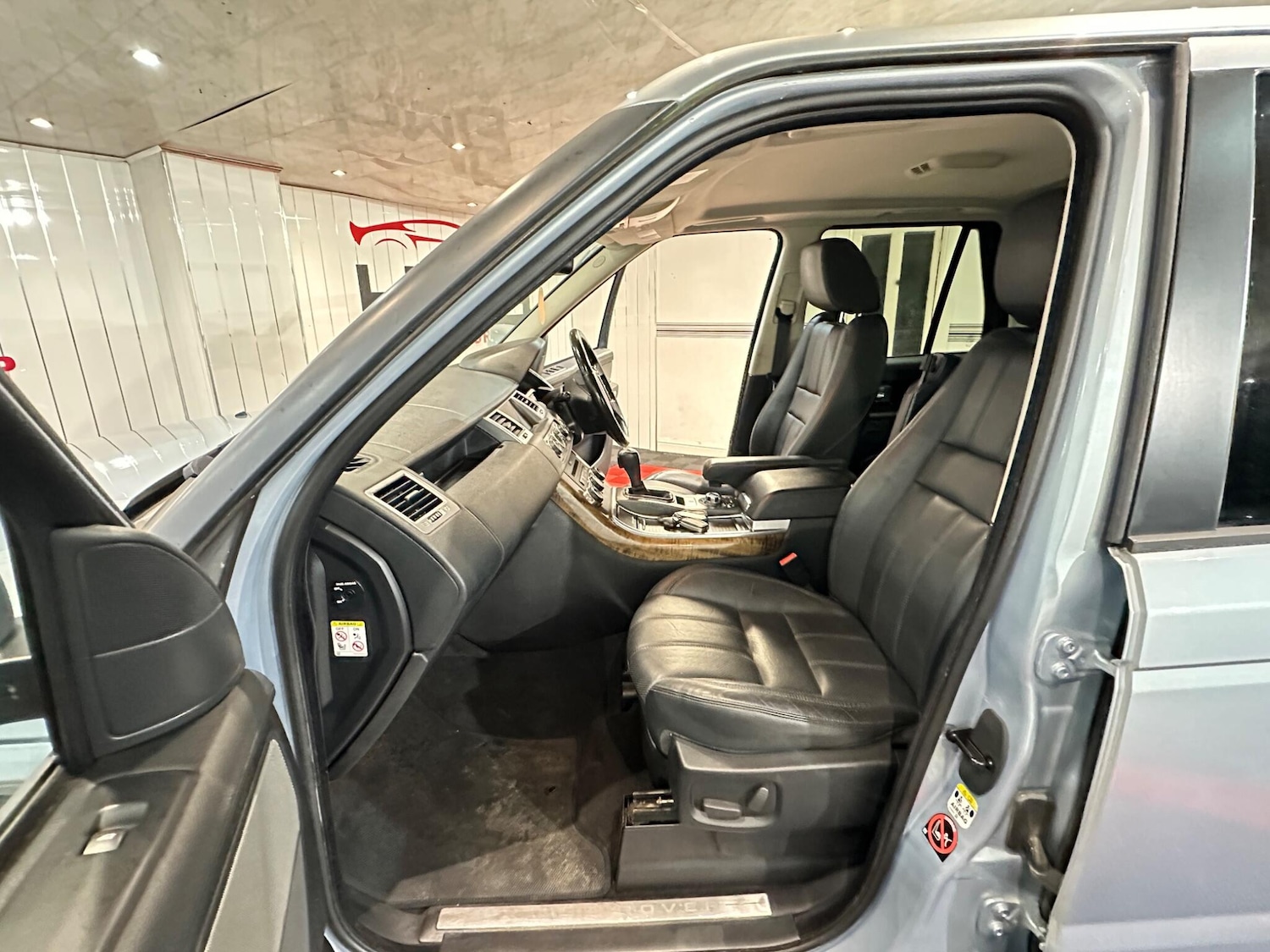 Used Land Rover Range Rover Sport 2011 for sale - 76942673: Photo 26