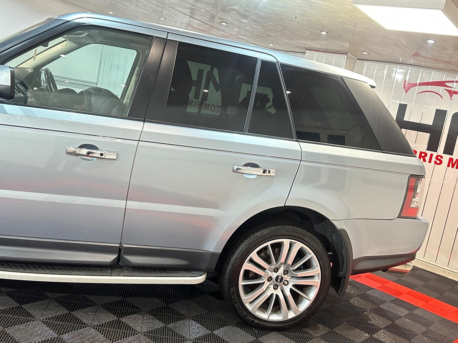 Used Land Rover Range Rover Sport 2011 for sale - 76942673: Photo 51
