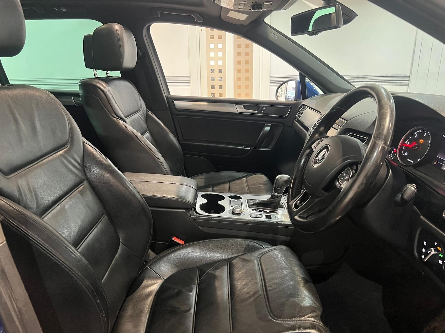 Used Volkswagen Touareg 2015 for sale - 76645055: Photo 10