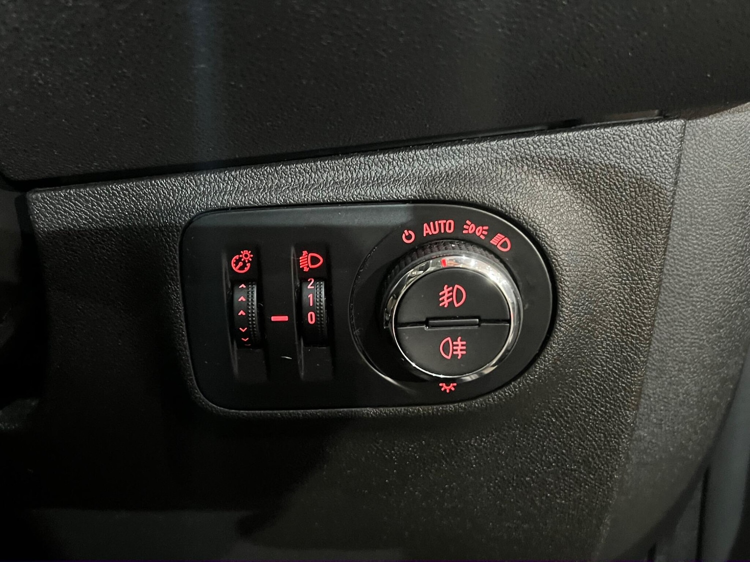 Used Vauxhall Corsa 2015 for sale - 76189041: Photo 30