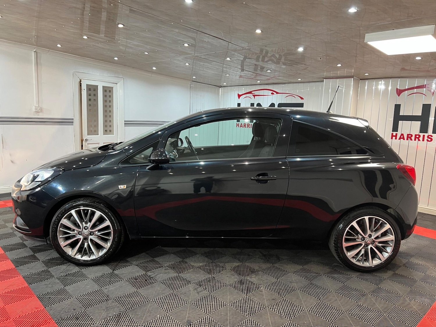 Used Vauxhall Corsa 2015 for sale - 76189041: Photo 5