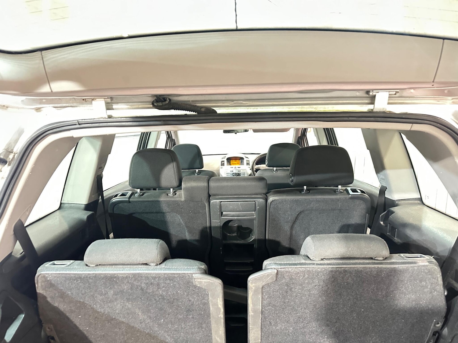 Used Vauxhall Zafira 2009 for sale - 77098152: Photo 19