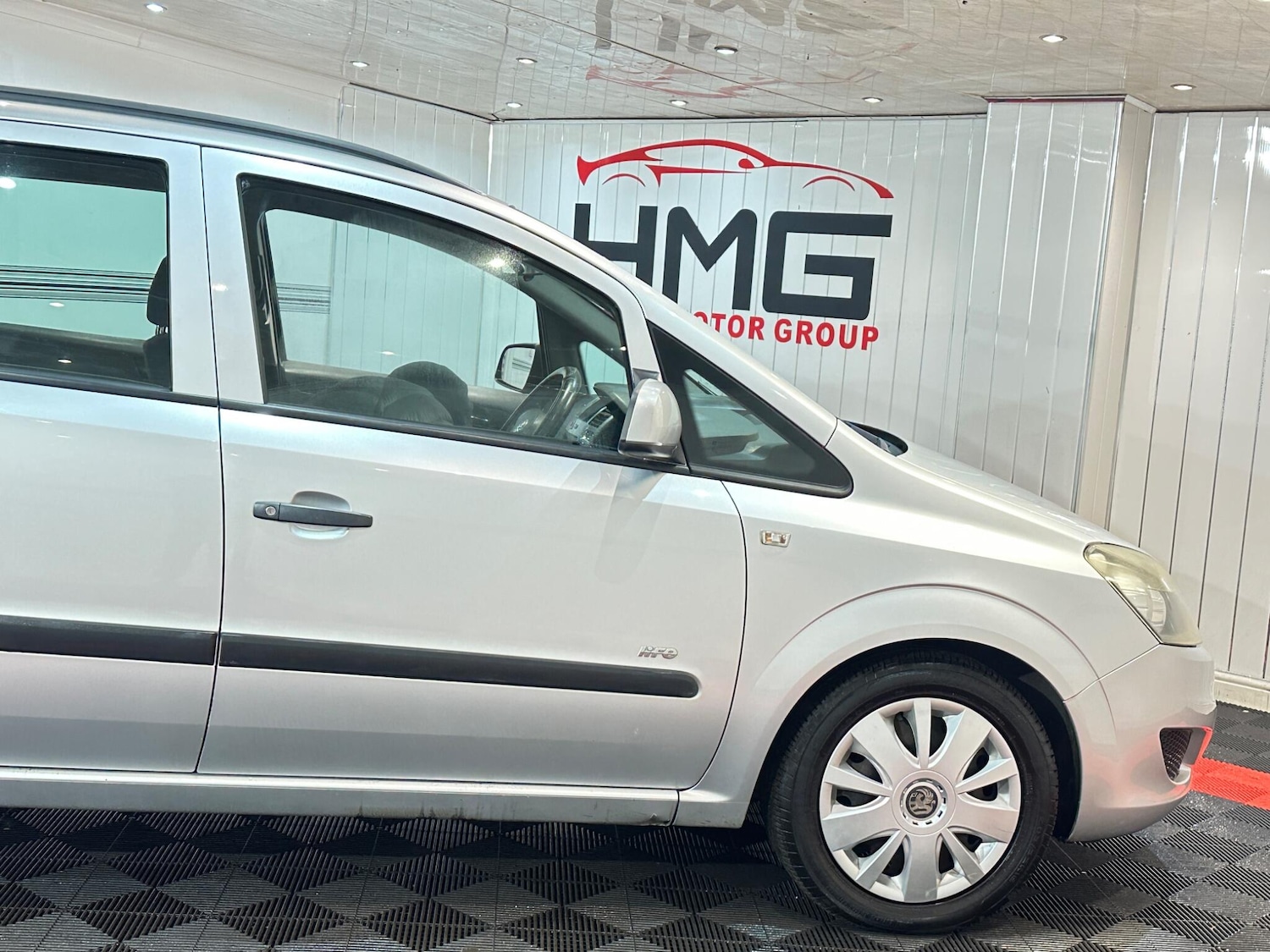 Used Vauxhall Zafira 2009 for sale - 77098152: Photo 43