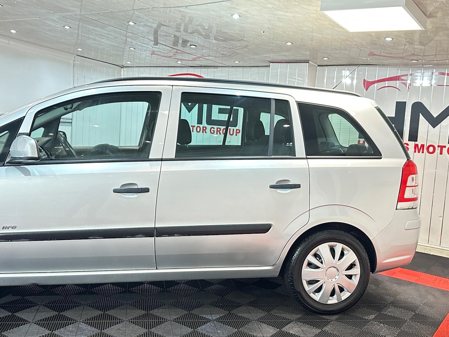 Used Vauxhall Zafira 2009 for sale - 77098152: Photo 45