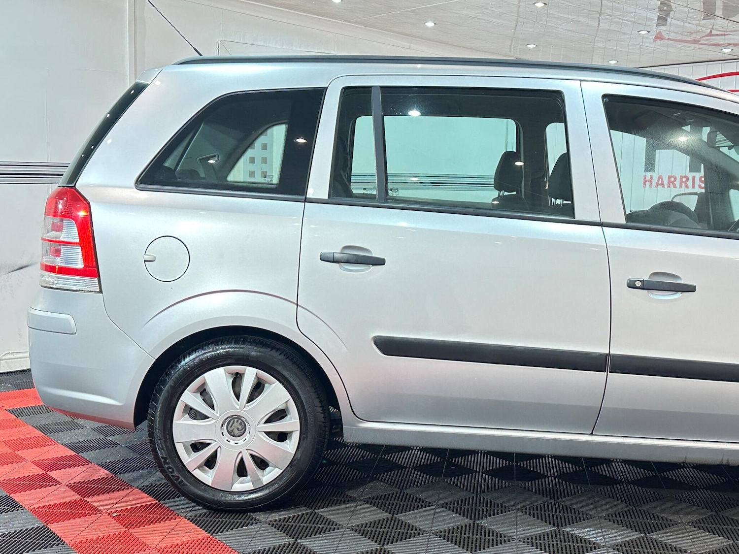 Used Vauxhall Zafira 2009 for sale - 77098152: Photo 49