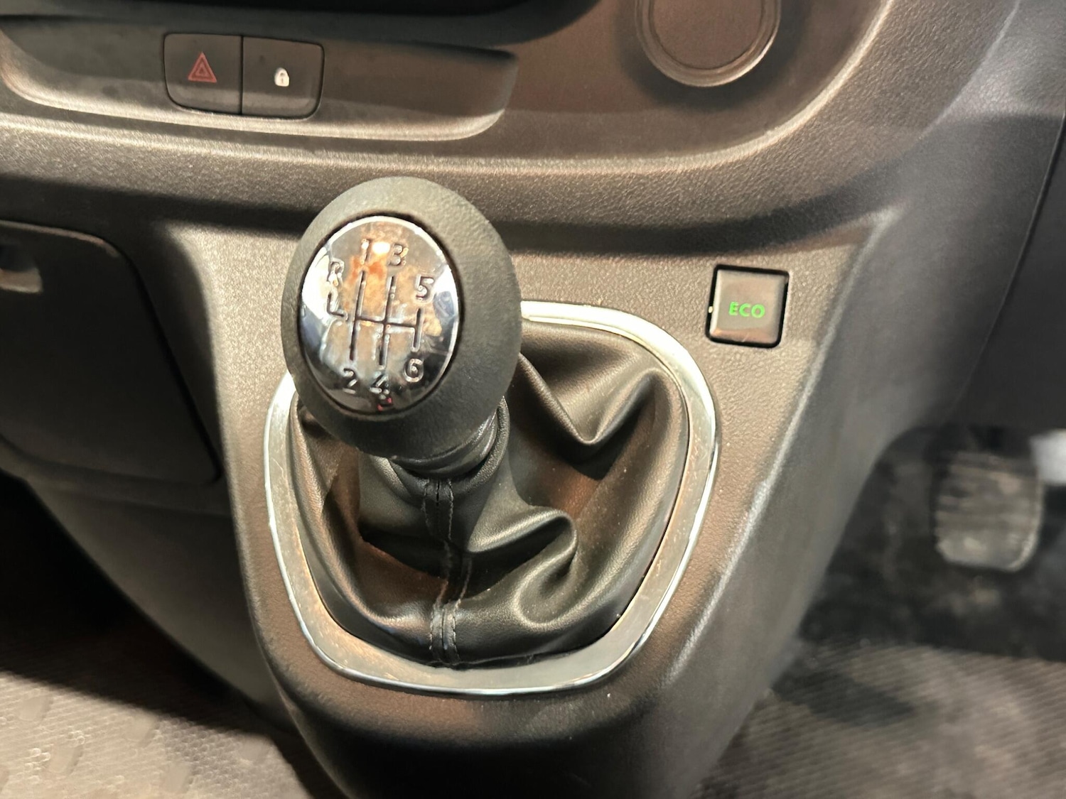 Used Vauxhall Vivaro 2015 for sale - 76990409: Photo 30