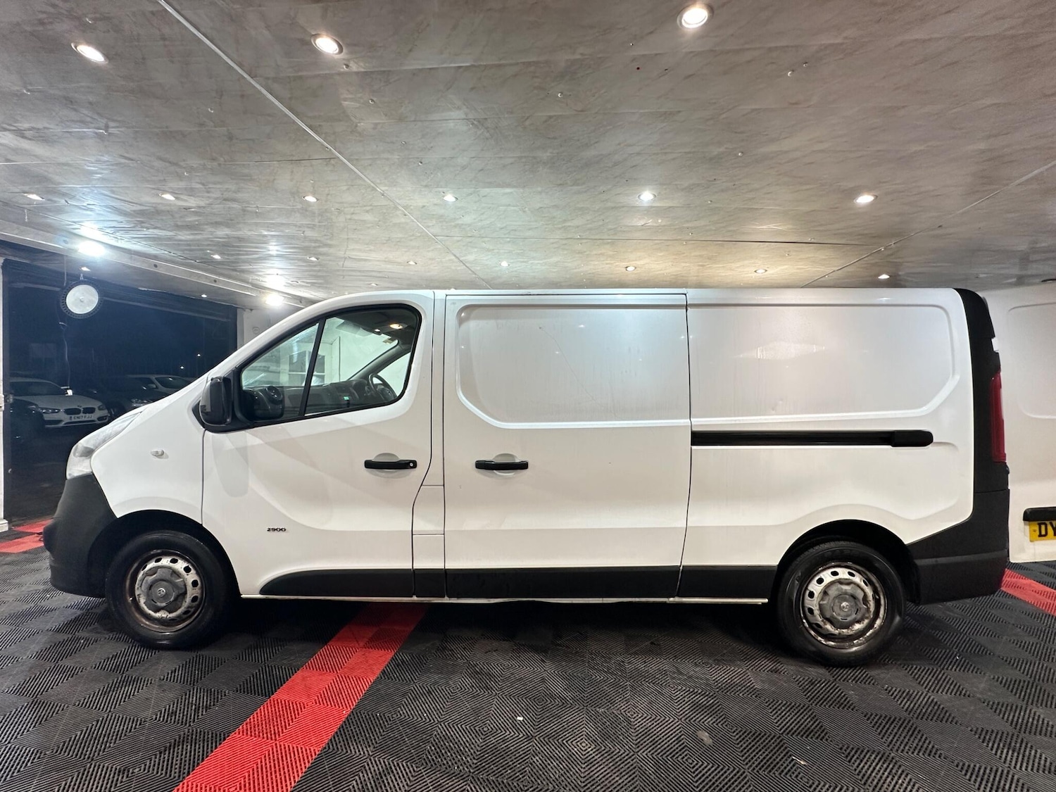 Used Vauxhall Vivaro 2015 for sale - 76990409: Photo 5