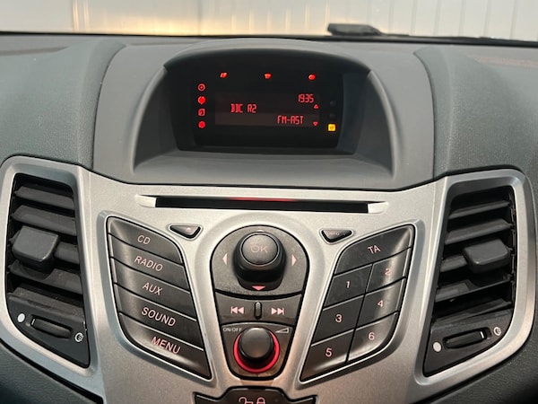 Used Ford Fiesta 2010 for sale - 76094531: Photo 20