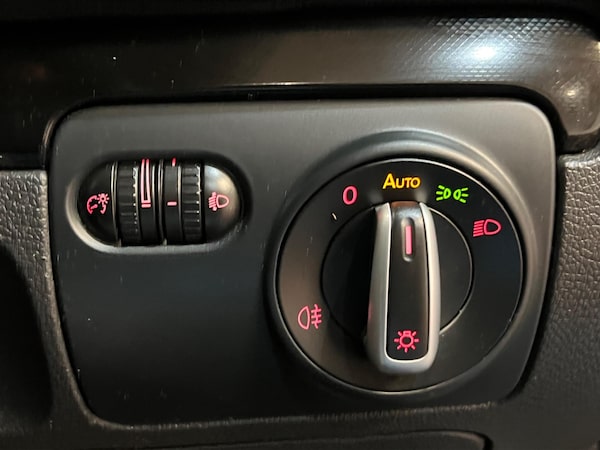 Used Volkswagen Golf 2009 for sale - 76269899: Photo 23