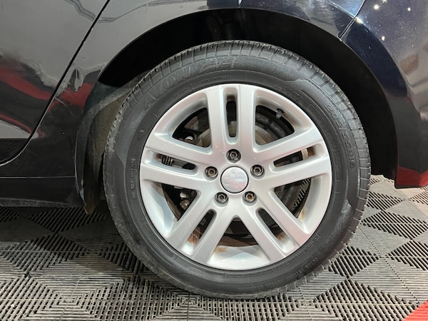 Used Volkswagen Golf 2009 for sale - 76269899: Photo 32