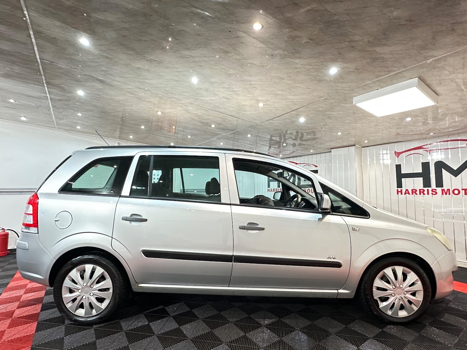 Used Vauxhall Zafira 2010 for sale - 77175785: Photo 18