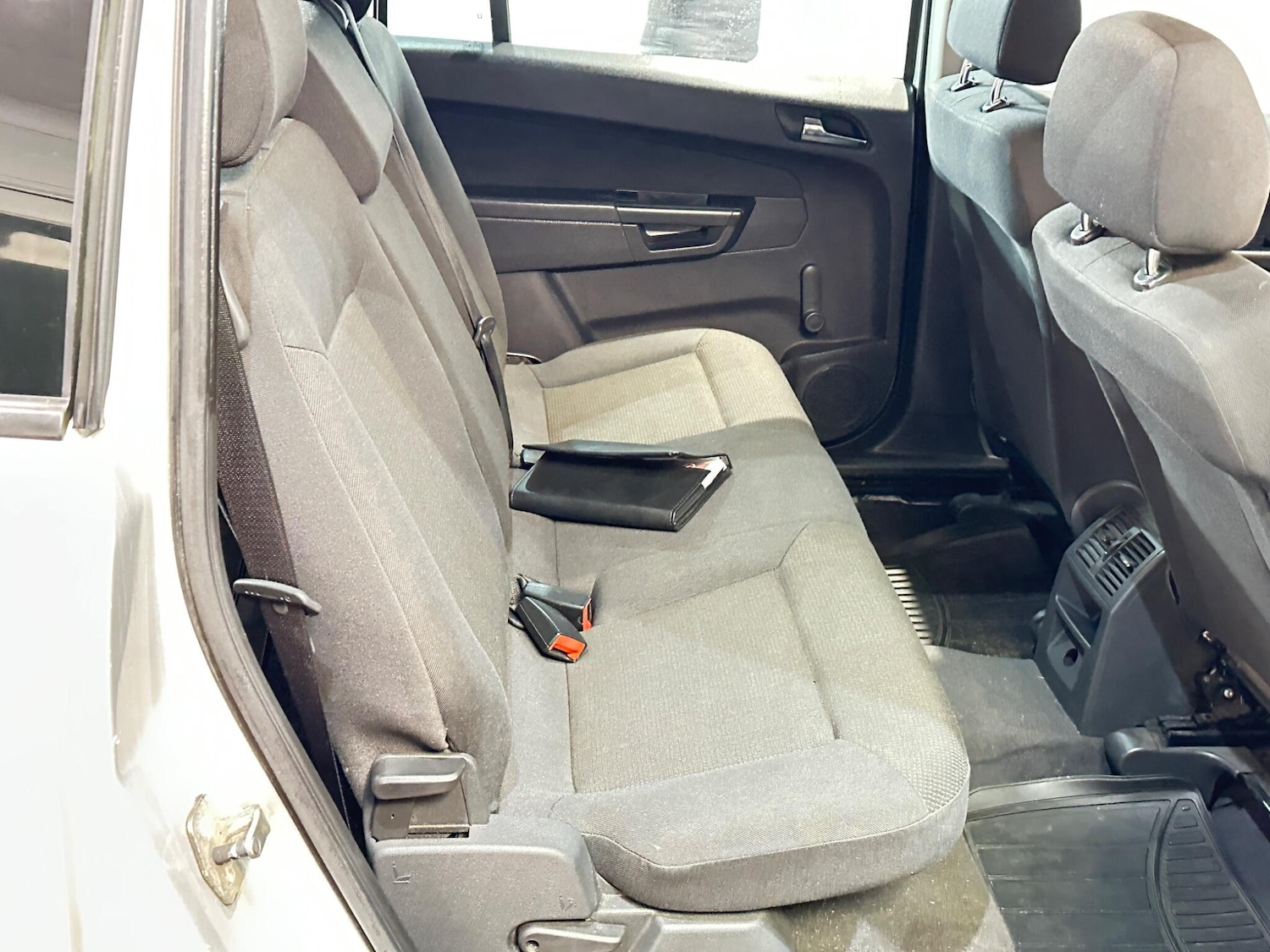 Used Vauxhall Zafira 2010 for sale - 77175785: Photo 21