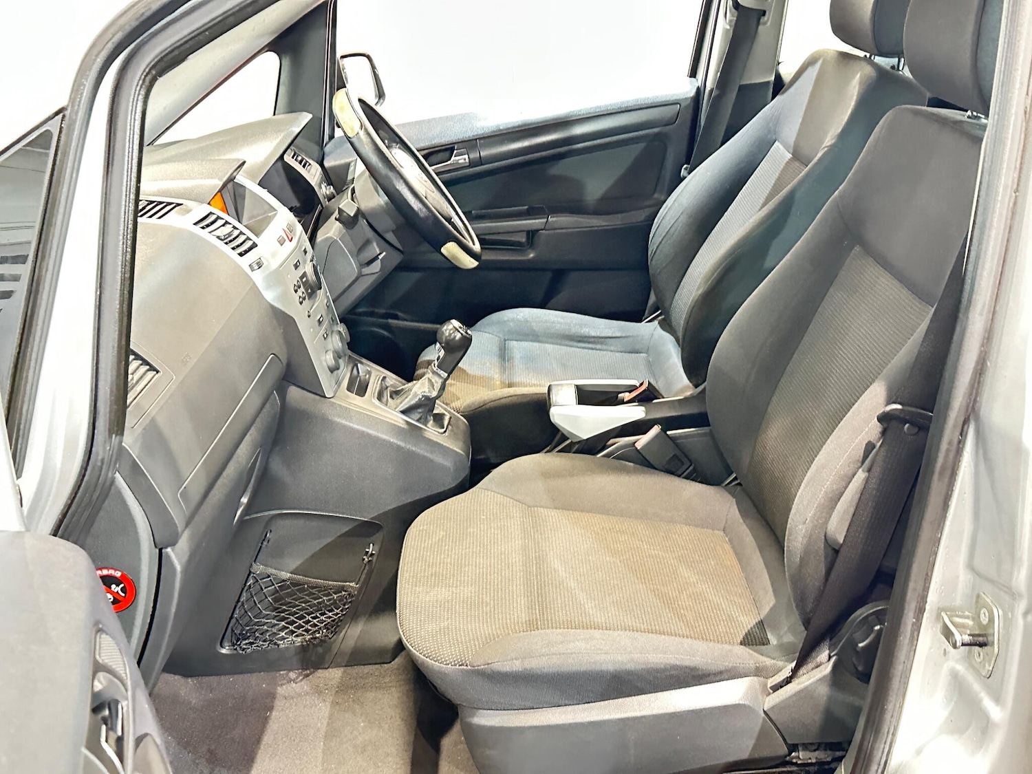 Used Vauxhall Zafira 2010 for sale - 77175785: Photo 23