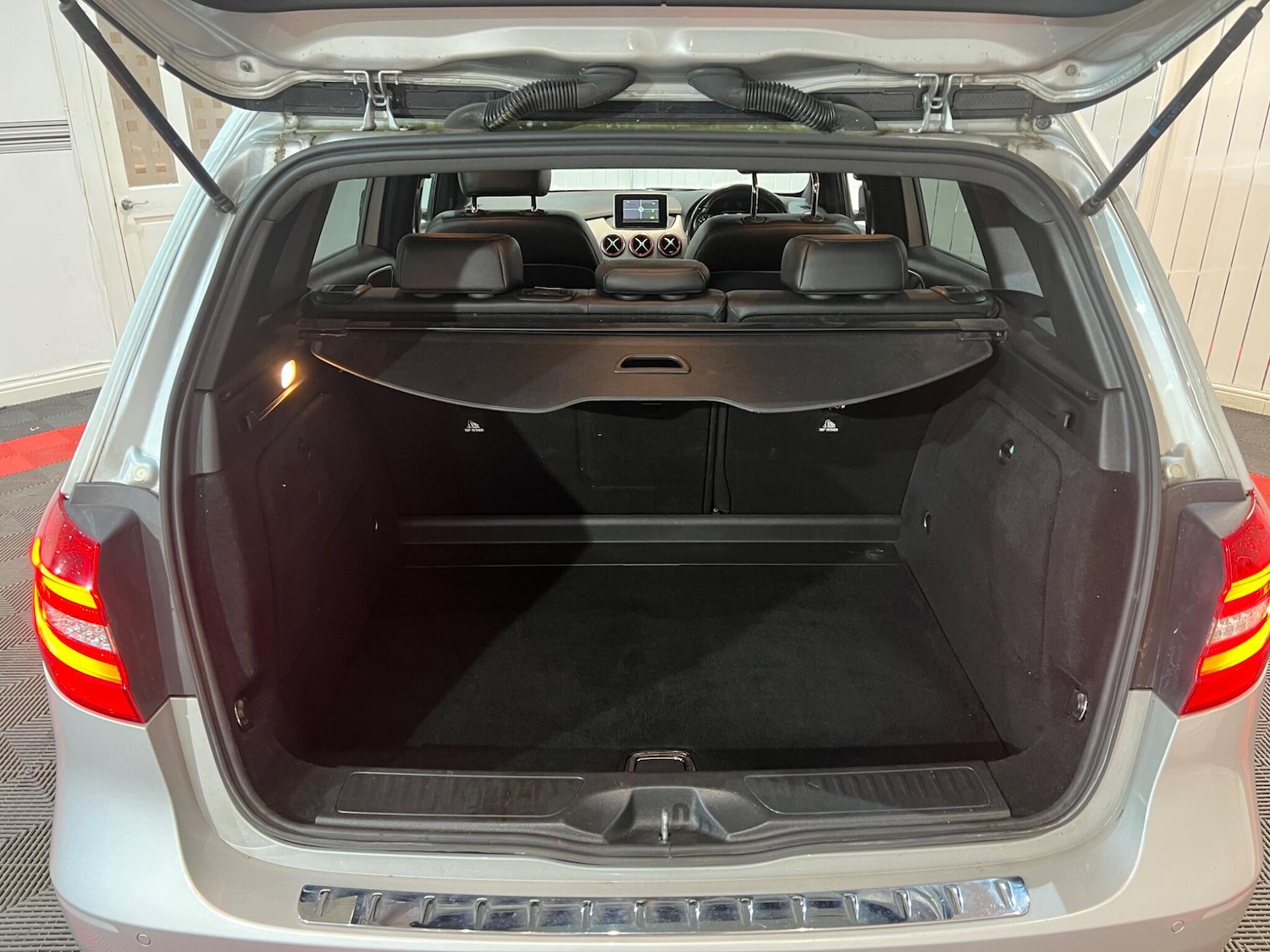 Used Mercedes-Benz B-Class 2014 for sale - 76099613: Photo 14