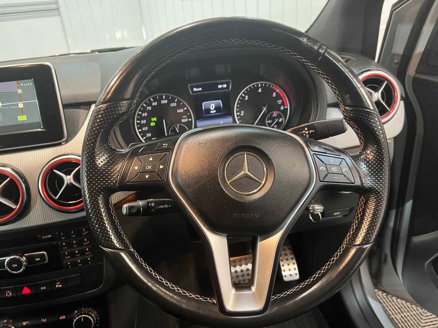 Used Mercedes-Benz B-Class 2014 for sale - 76099613: Photo 18