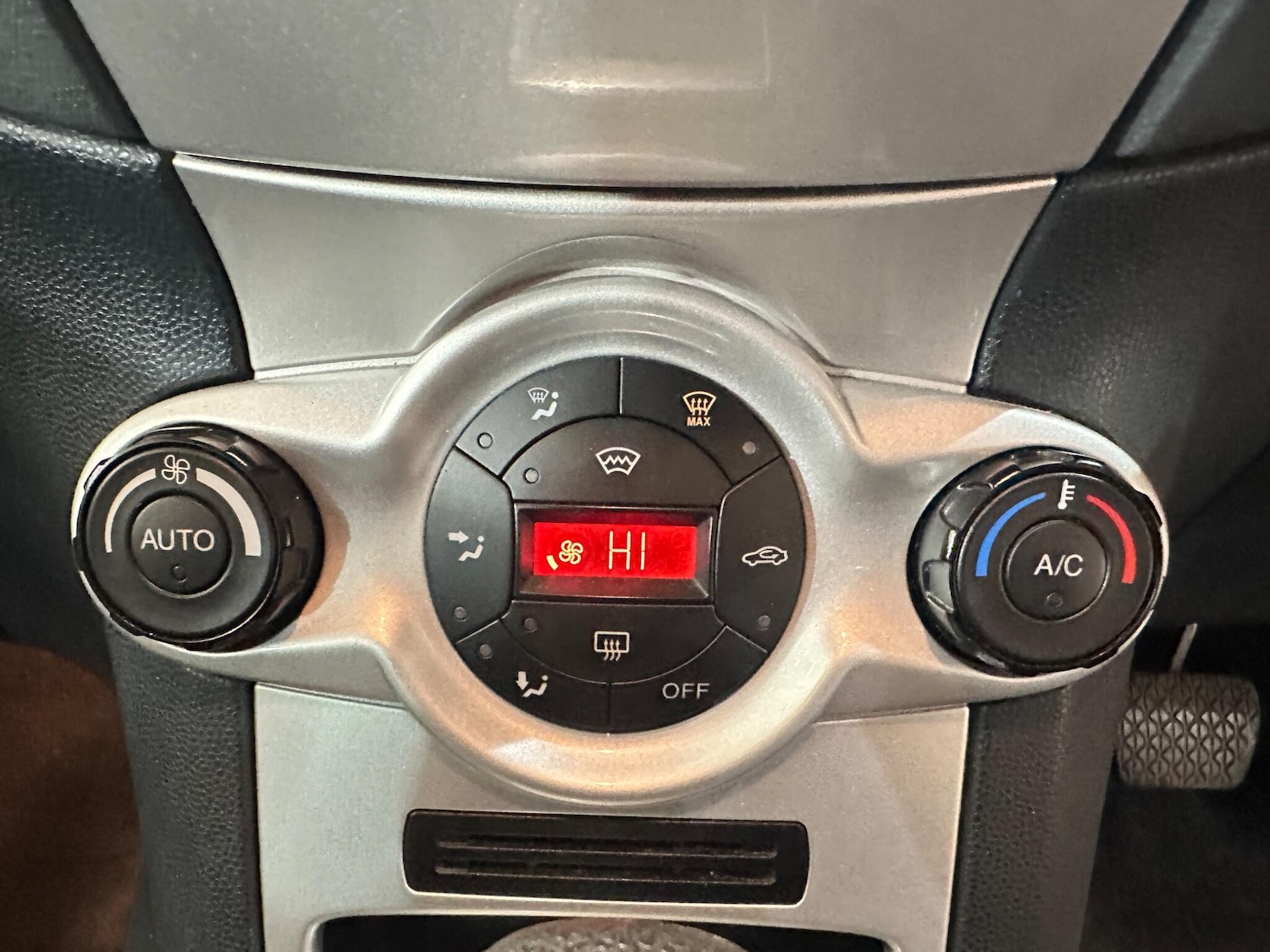 Used Ford Fiesta 2009 for sale - 76585186: Photo 30