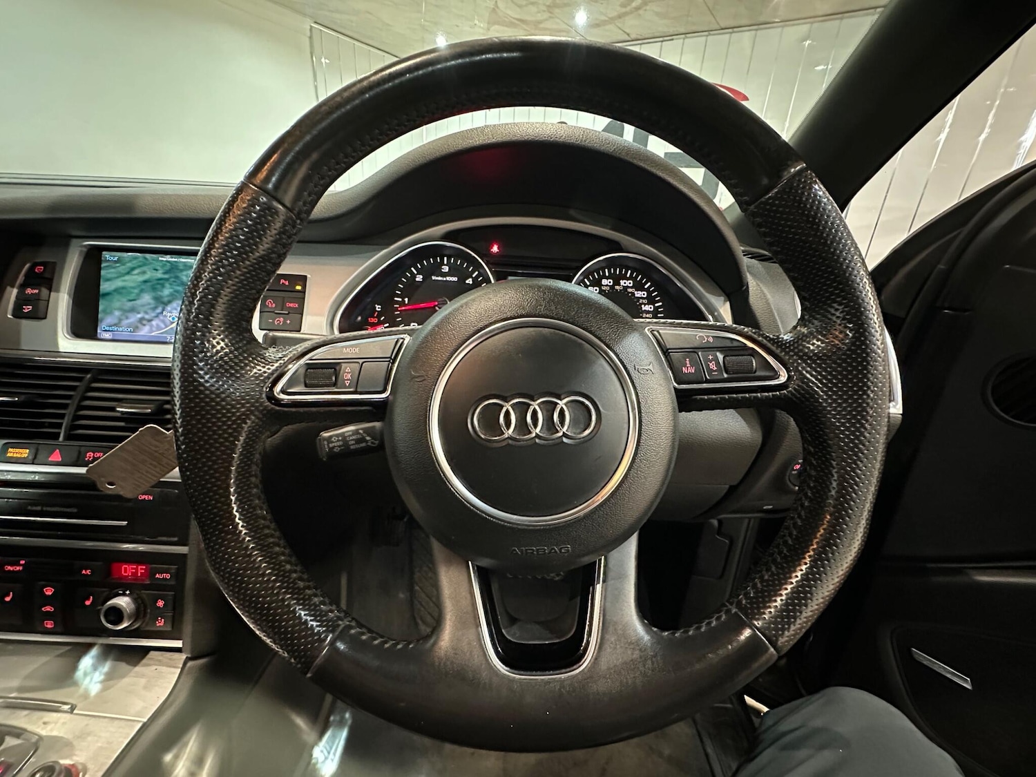 Used Audi Q7 2014 for sale - 76371281: Photo 25