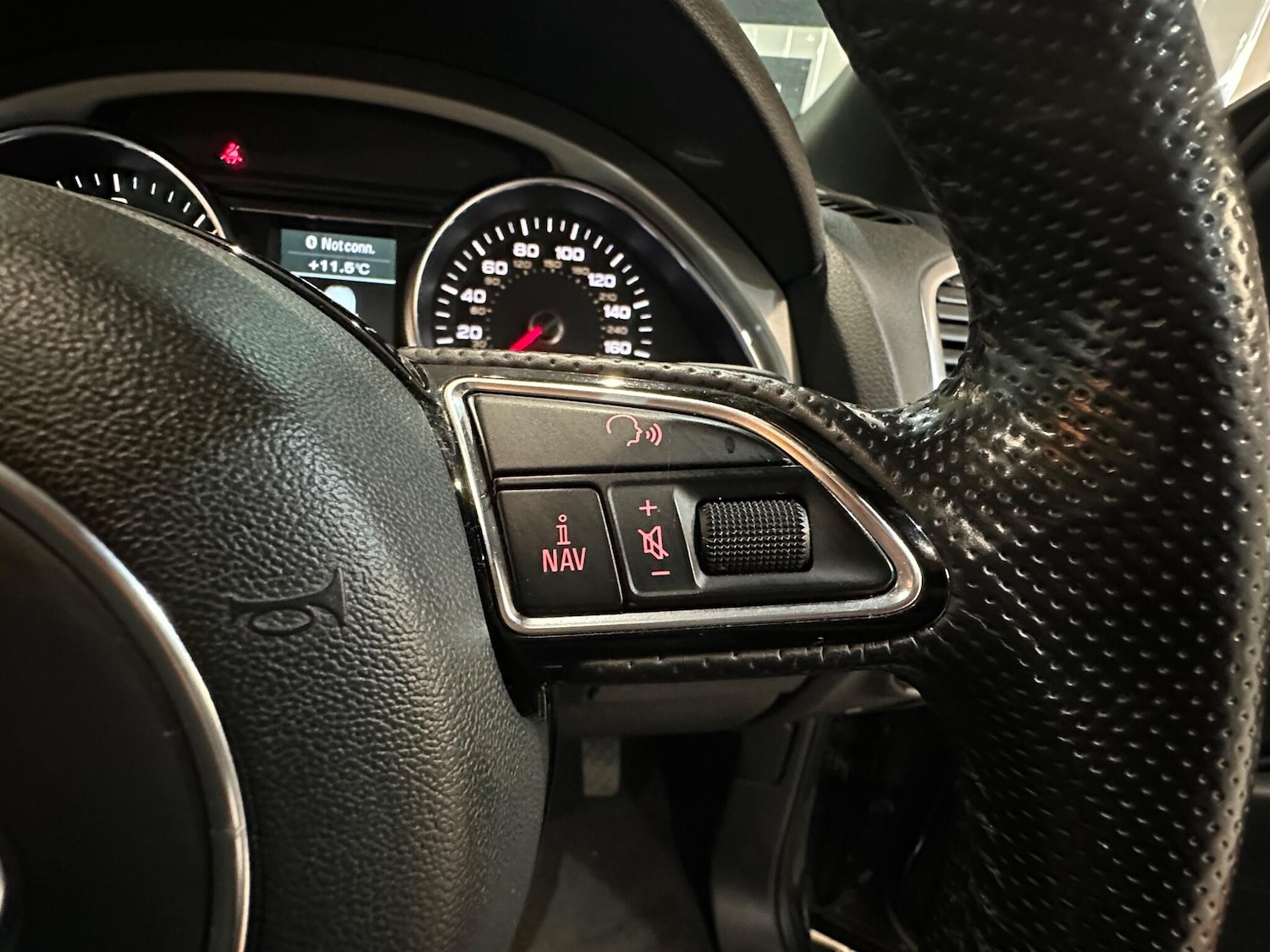 Used Audi Q7 2014 for sale - 76371281: Photo 27