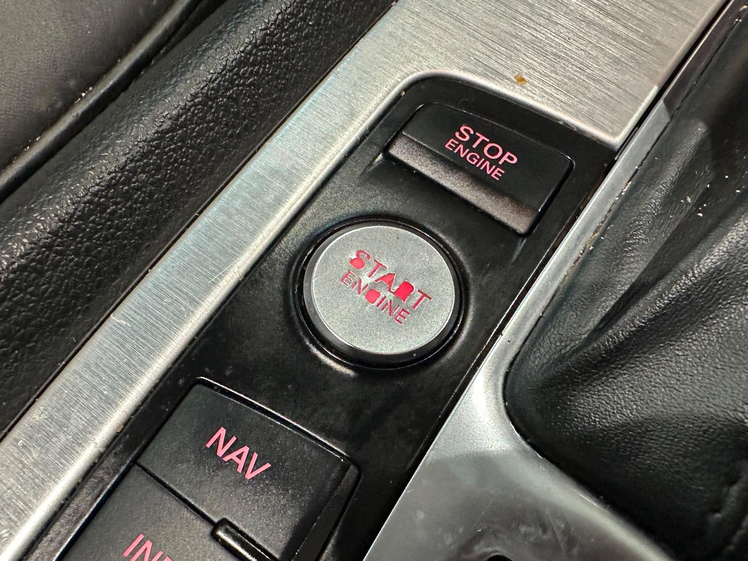 Used Audi Q7 2014 for sale - 76371281: Photo 32